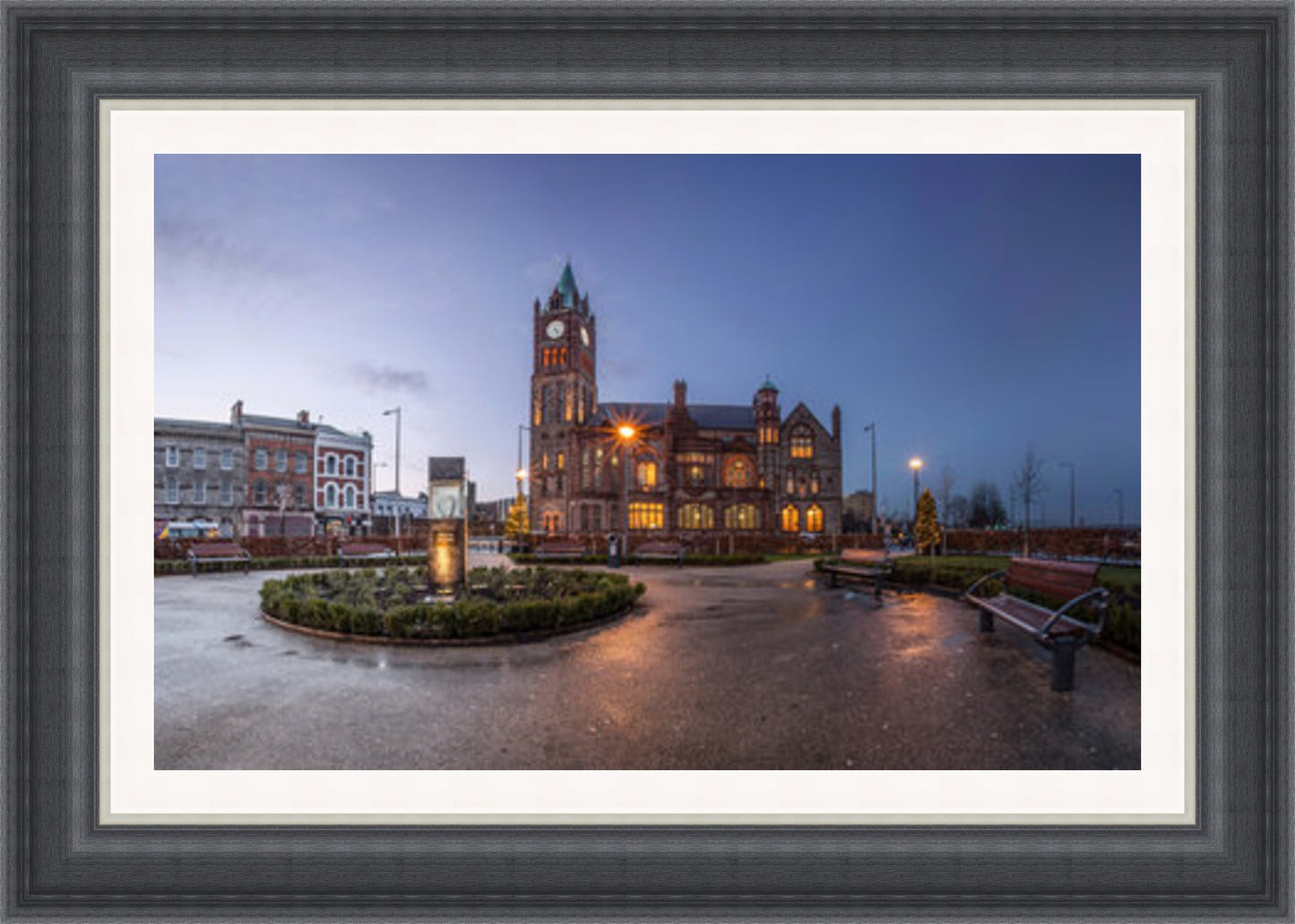 Guildhall and Peace Flame (Frame: 2279 Grade 2)