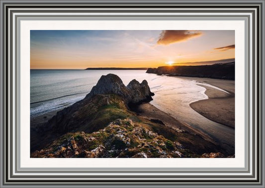 Sunset in Three Cliffs Bay