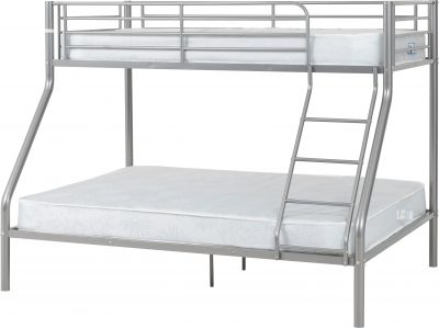 Tandi triple sleeper black or silver